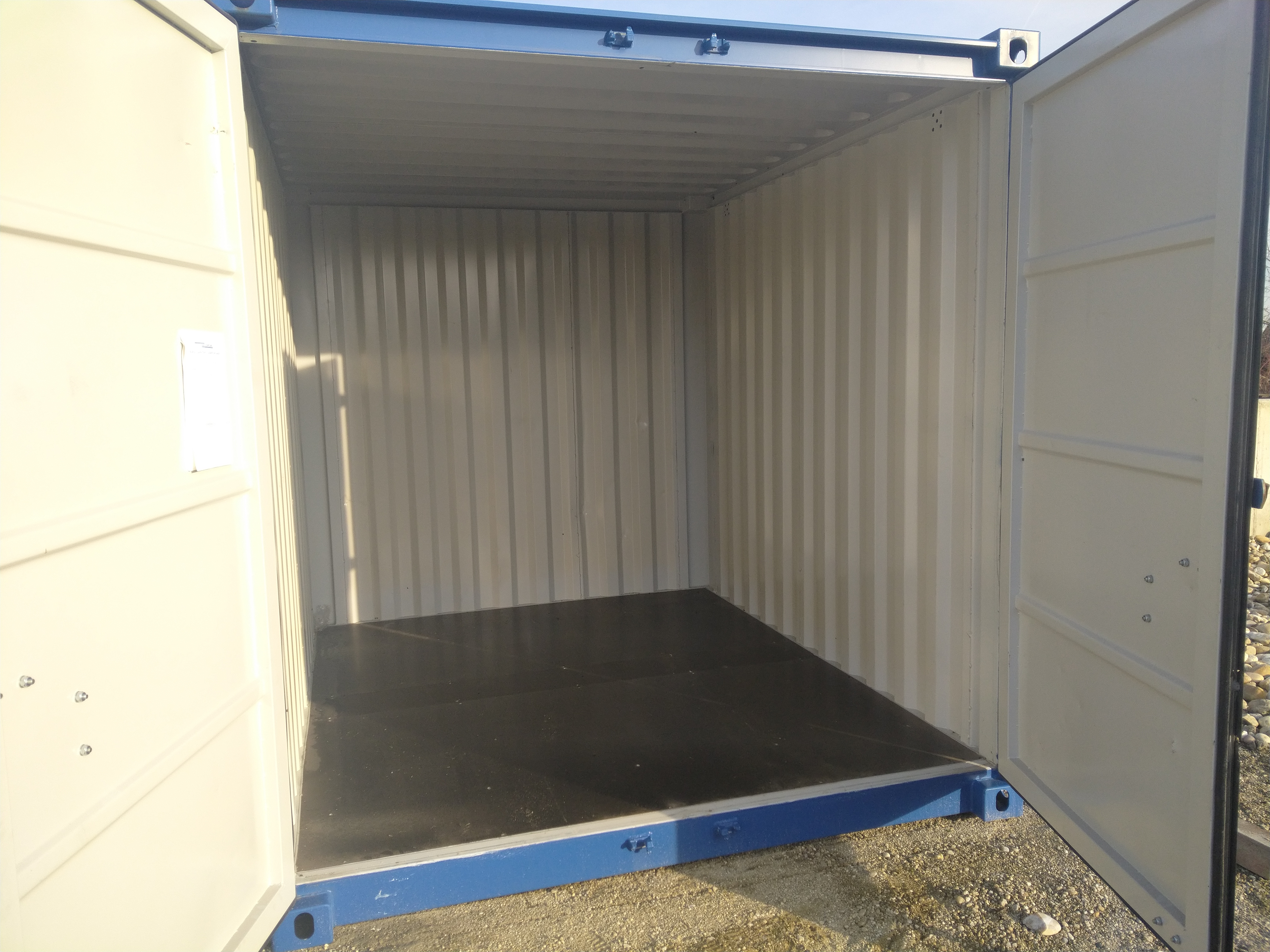 10' Container nur 20min von Wien entfernt