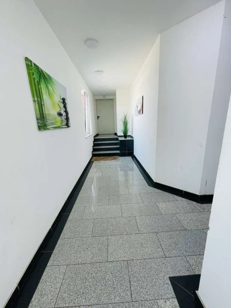 Verschiedene Nutzungsmöglichkeiten Büro, Musik Proberaum, Hobby, Fotostudio etc. 32,5 m² NO8 — photo 6