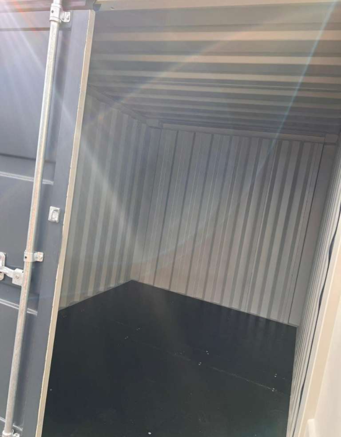 Container ca. 5,8 m² zu vermieten — photo 2