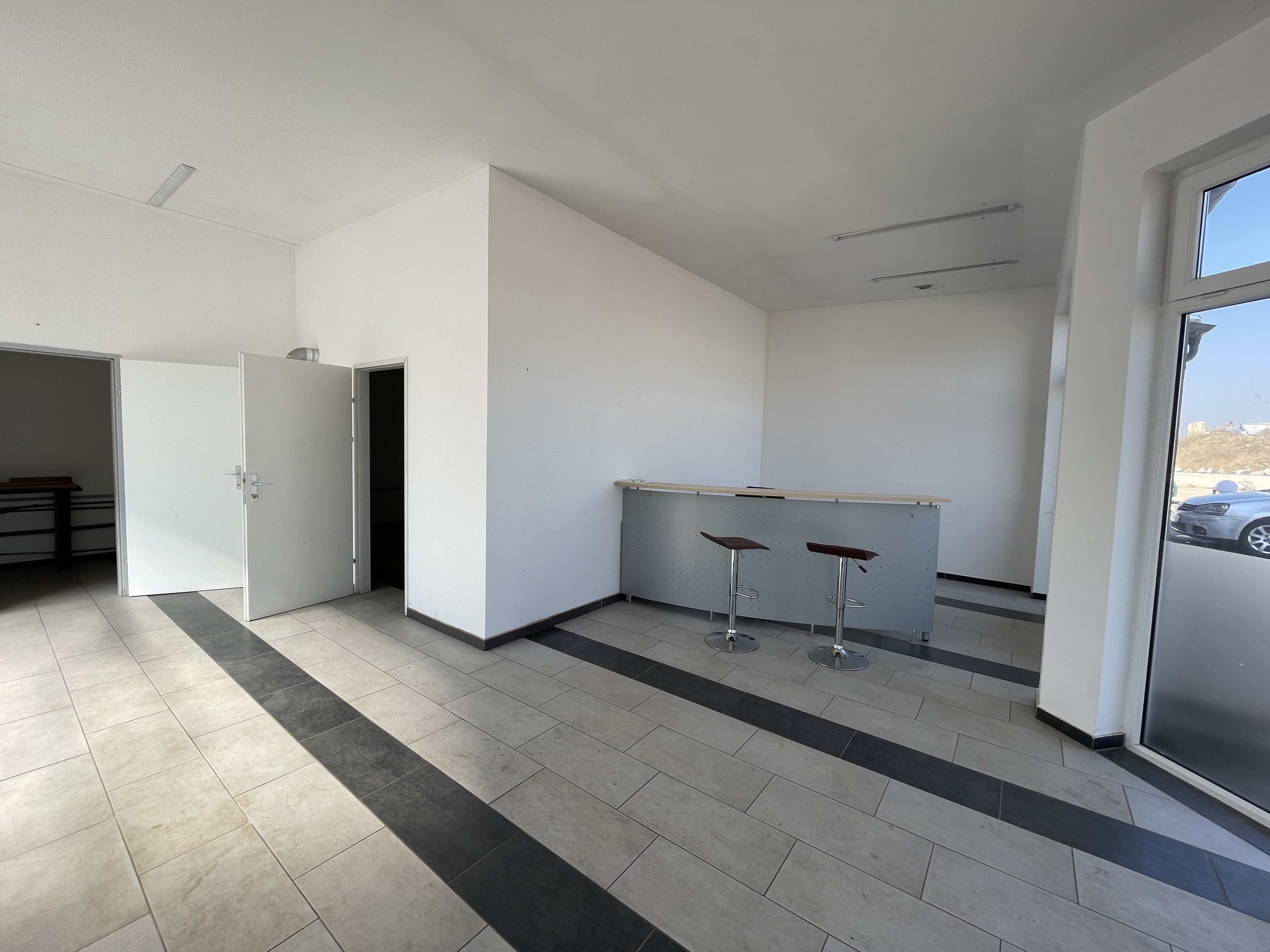PROVISIONSFREI!!! Sehr schöne, sonnige Halle, Lager, Werkstatt mitten in Areal200 in Sollenau SR3 — photo 4