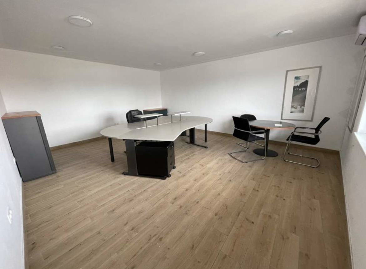 Verschiedene Nutzungsmöglichkeiten Büro, Musik Proberaum, Hobby, Fotostudio etc. — photo 2