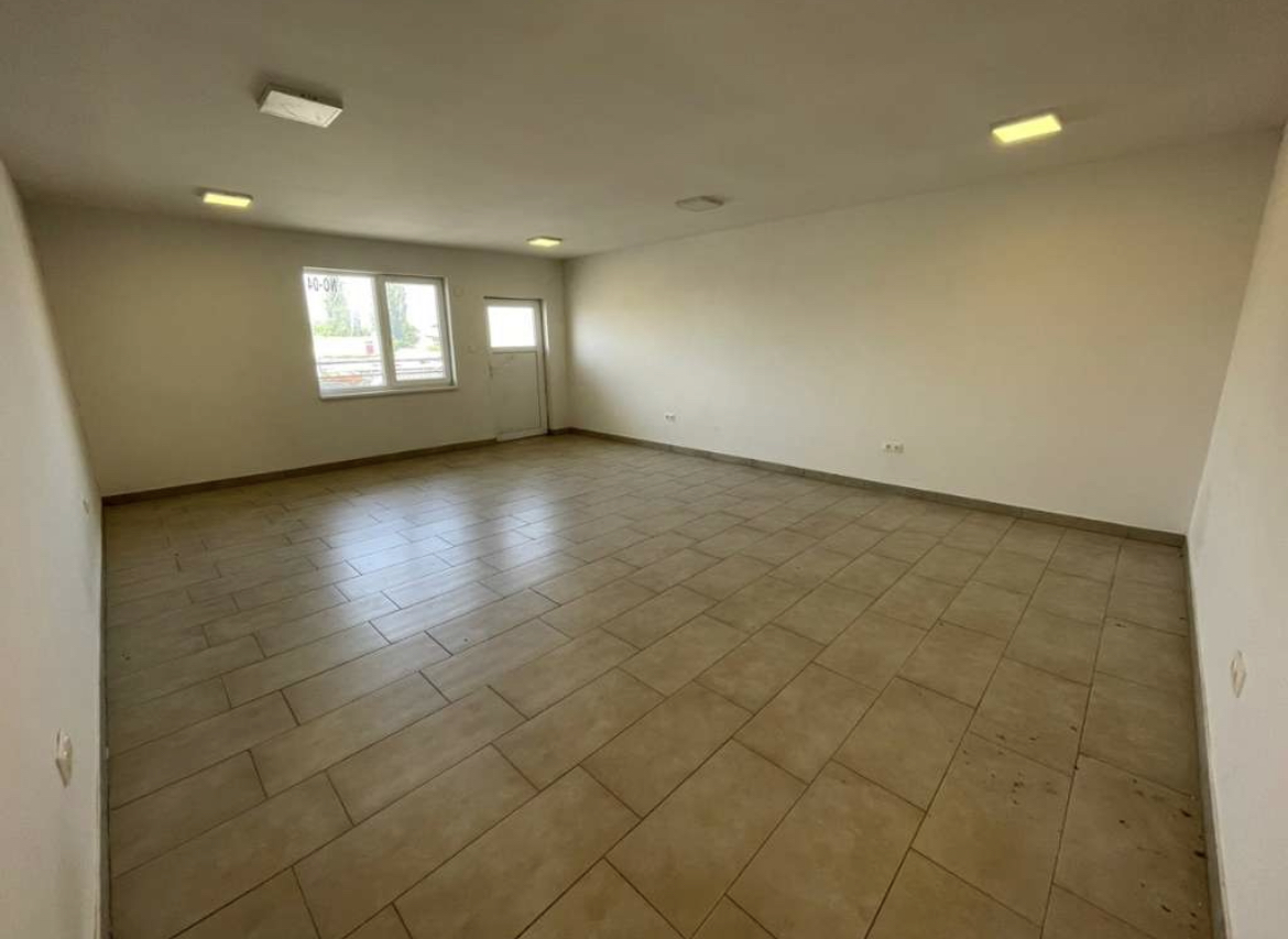 Verschiedene Nutzungsmöglichkeiten Büro, Musik Proberaum, Hobby, Fotostudio etc. — photo 1