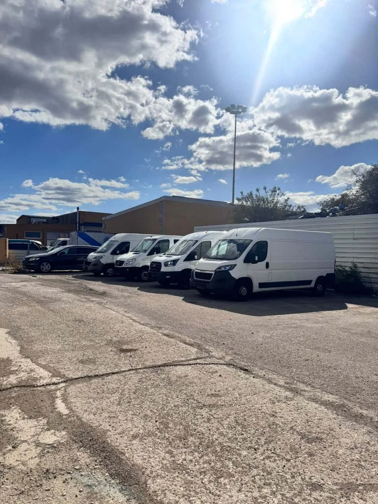 Abstell- und Freiflächen – für PKW, Transporter, Anhänger und Material, 24/7 zugänglich — photo 5