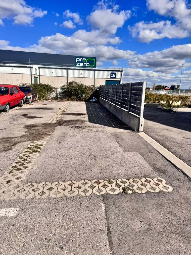 Abstell- und Freiflächen – für PKW, Transporter, Anhänger und Material, 24/7 zugänglich — photo 9